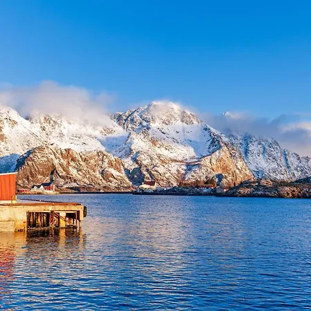 Apartment Beautiful Waterfront Apartment In Henningsvaer Henningsvær